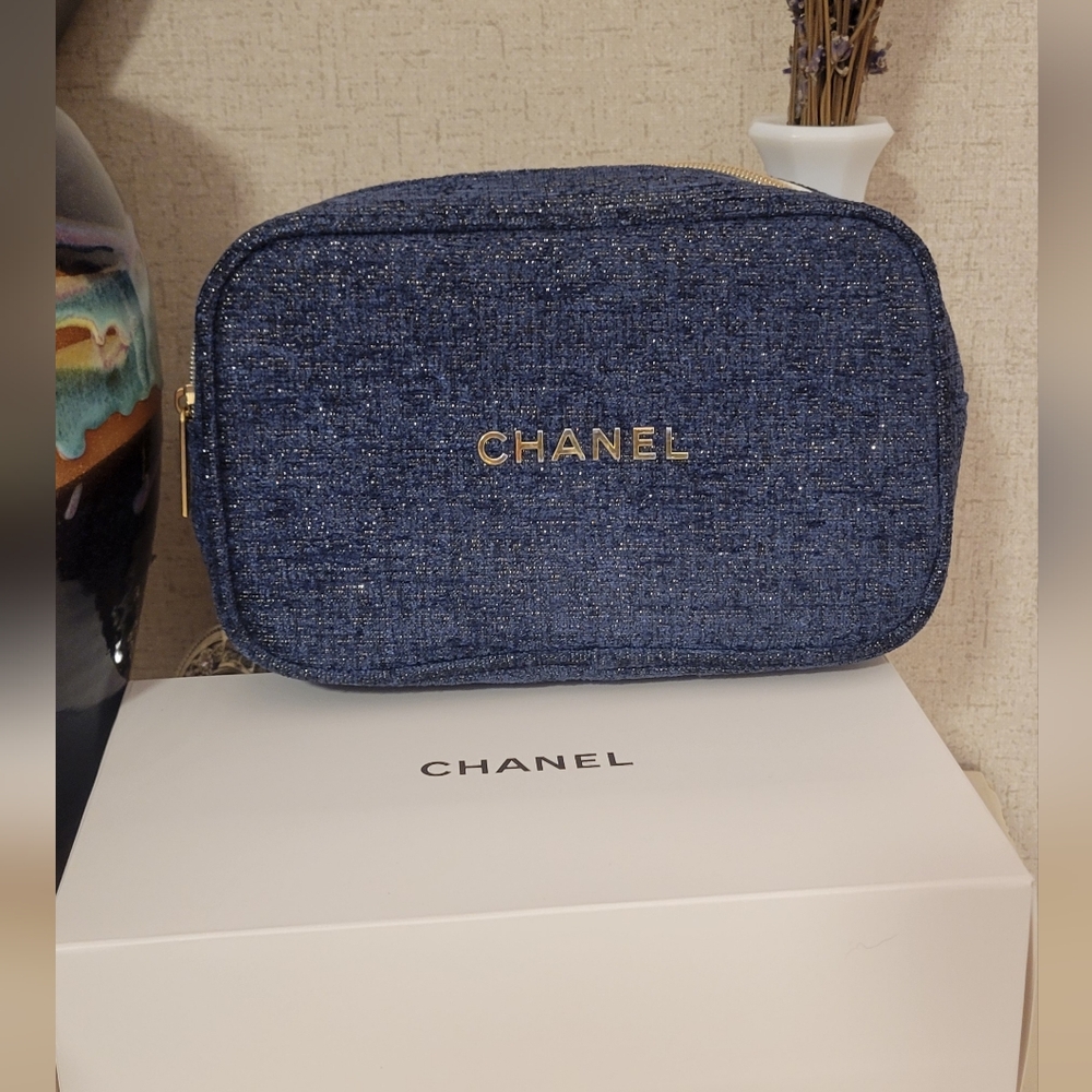 Chanel beauty cosmetic bag Denim Look- 2023 Limited Edition